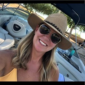 Meet your Posher, Samantha